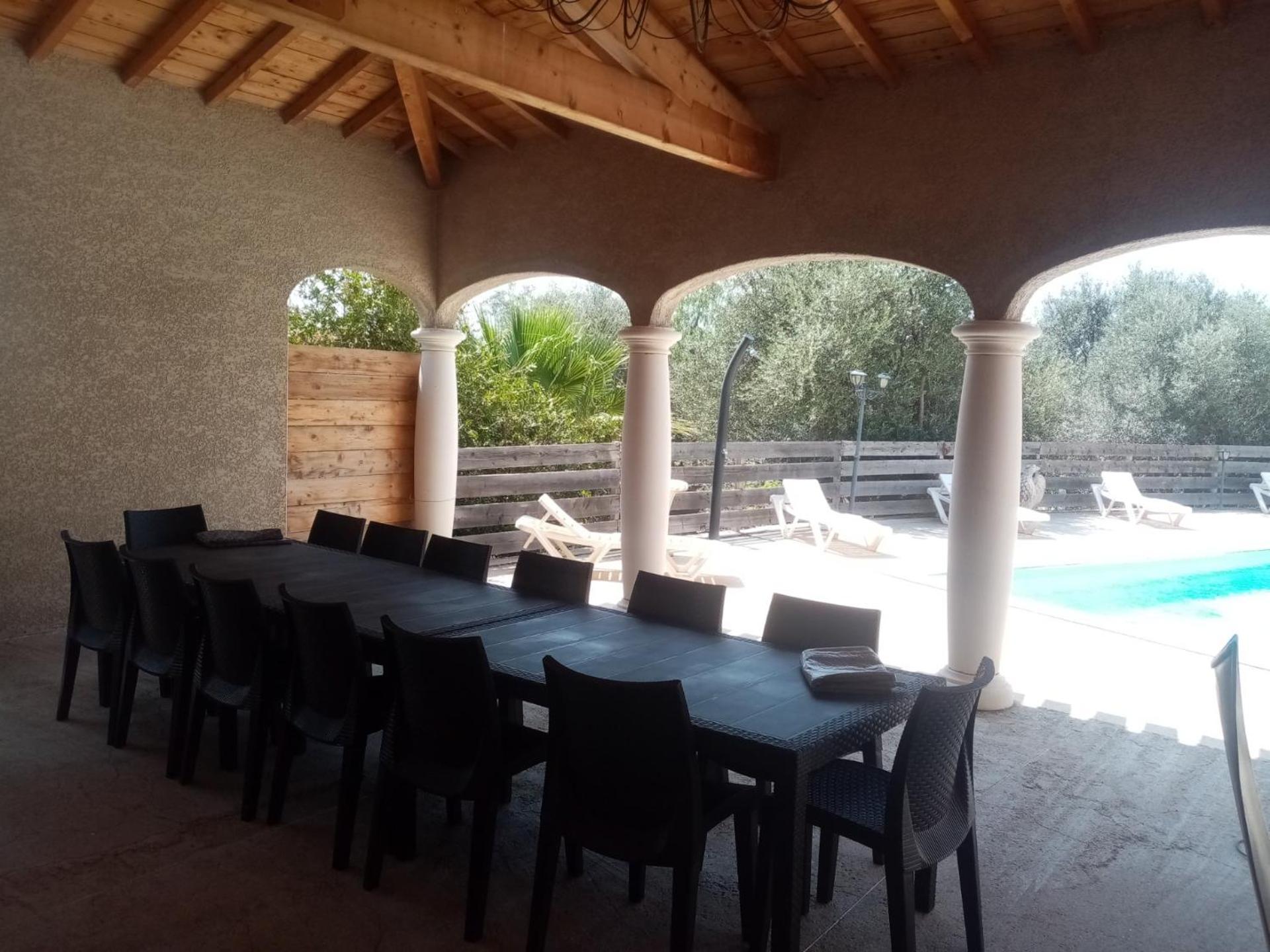 Bienvenue A L Hacienda Villa Magalas Exterior photo